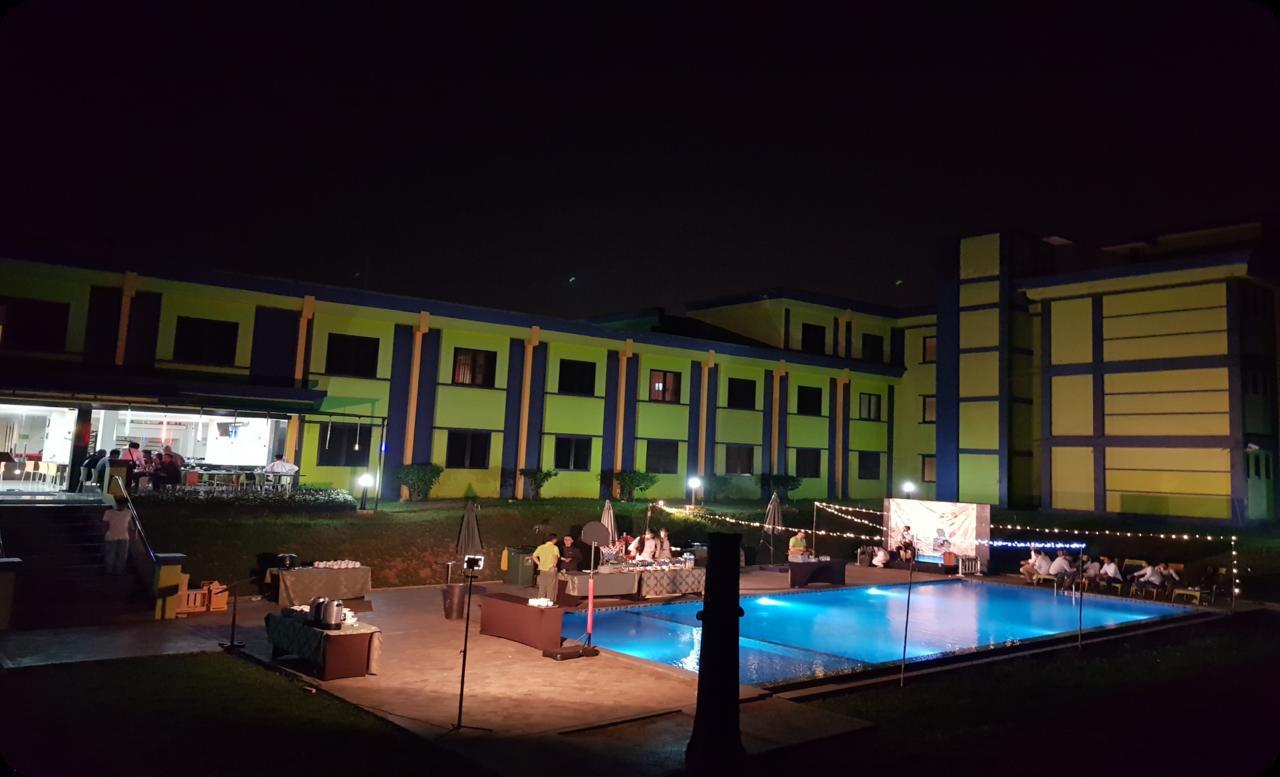 Primebiz Hotel Karawang Cikampek Zewnętrze zdjęcie