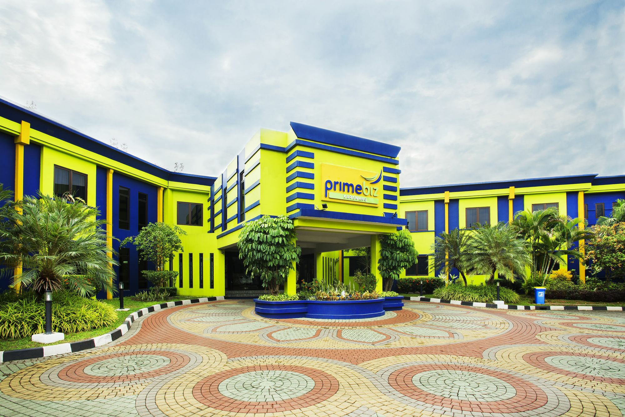 Primebiz Hotel Karawang Cikampek Zewnętrze zdjęcie